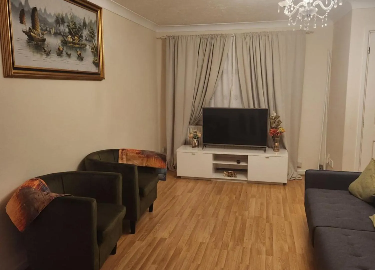Captivating 3-Bed House In Kent Erith Nyaraló